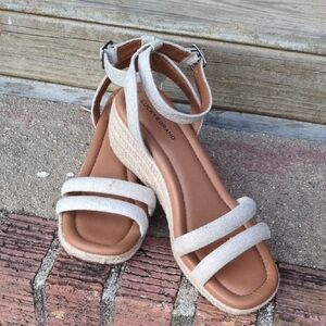 Lucky Brand Women's Nasli Espadrille Wedge Sandal, Natural/Platnium  Adjustable